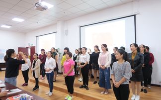 金秋相約國培班，滿載收獲歸鄉(xiāng)去——2017年國培計劃河南省鄉(xiāng)村新建公民辦幼兒園教師培訓(xùn)結(jié)業(yè)典禮暨藝術(shù)培訓(xùn)營利性民辦機(jī)構(gòu)發(fā)展探討
